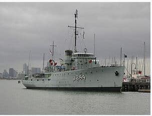 HMAS Castlemaine