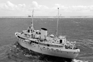 mvwyuna at sea